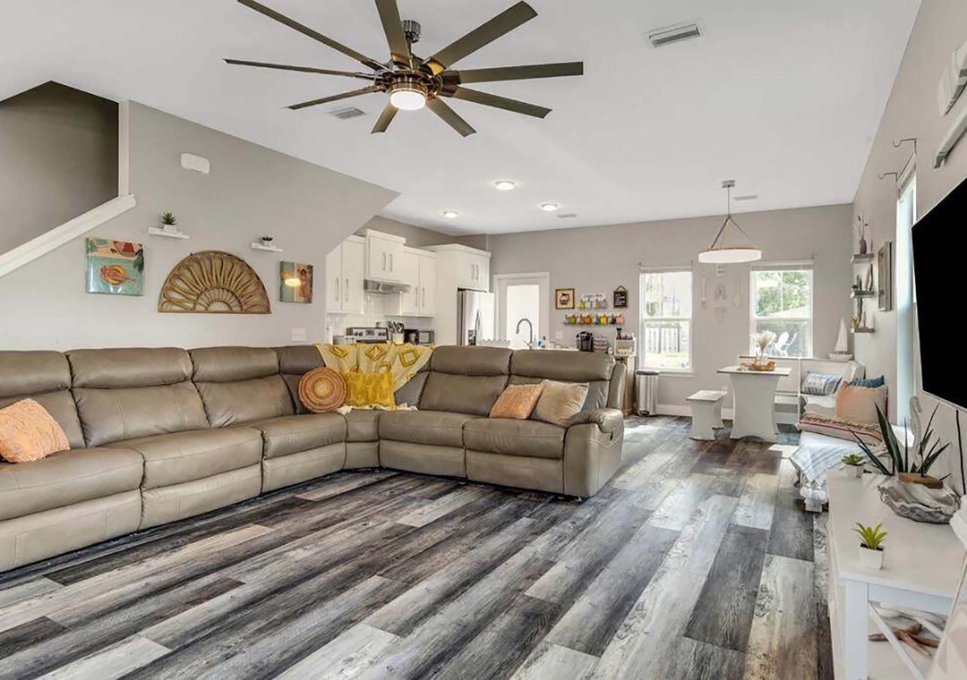 Sunny Daze living room