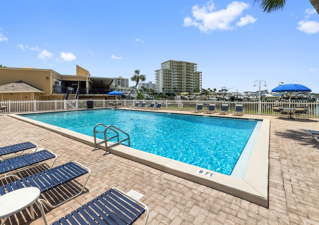 Sandpiper Cove pool
