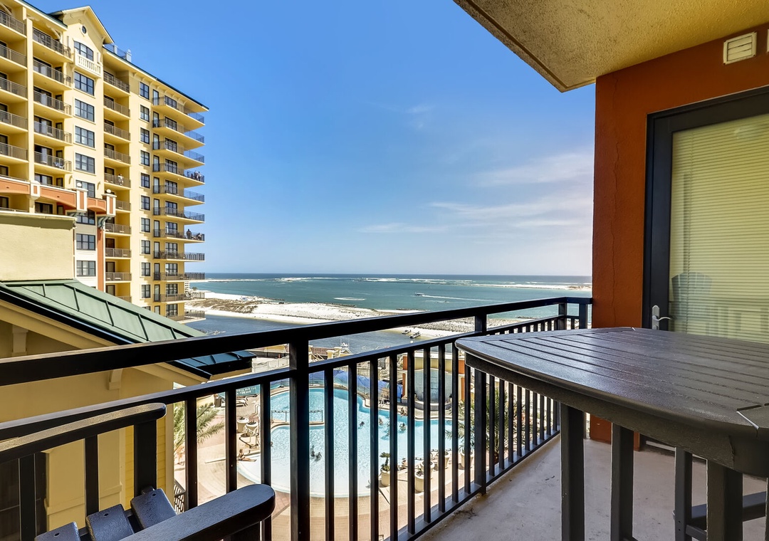 Emerald Grande W522- Harbor Breeze