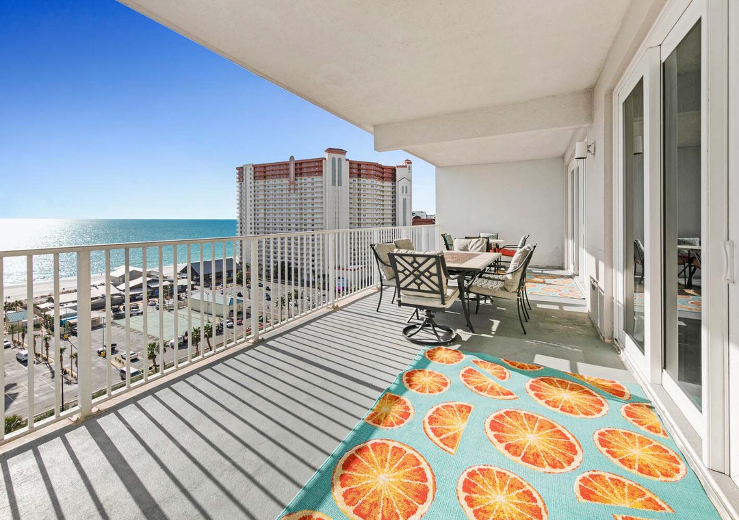 Laketown Wharf 1120 balcony