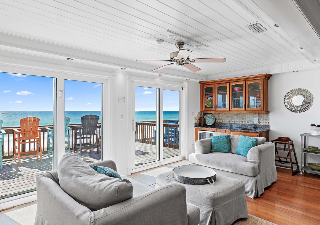 Green Reef #8- Beachy Keen