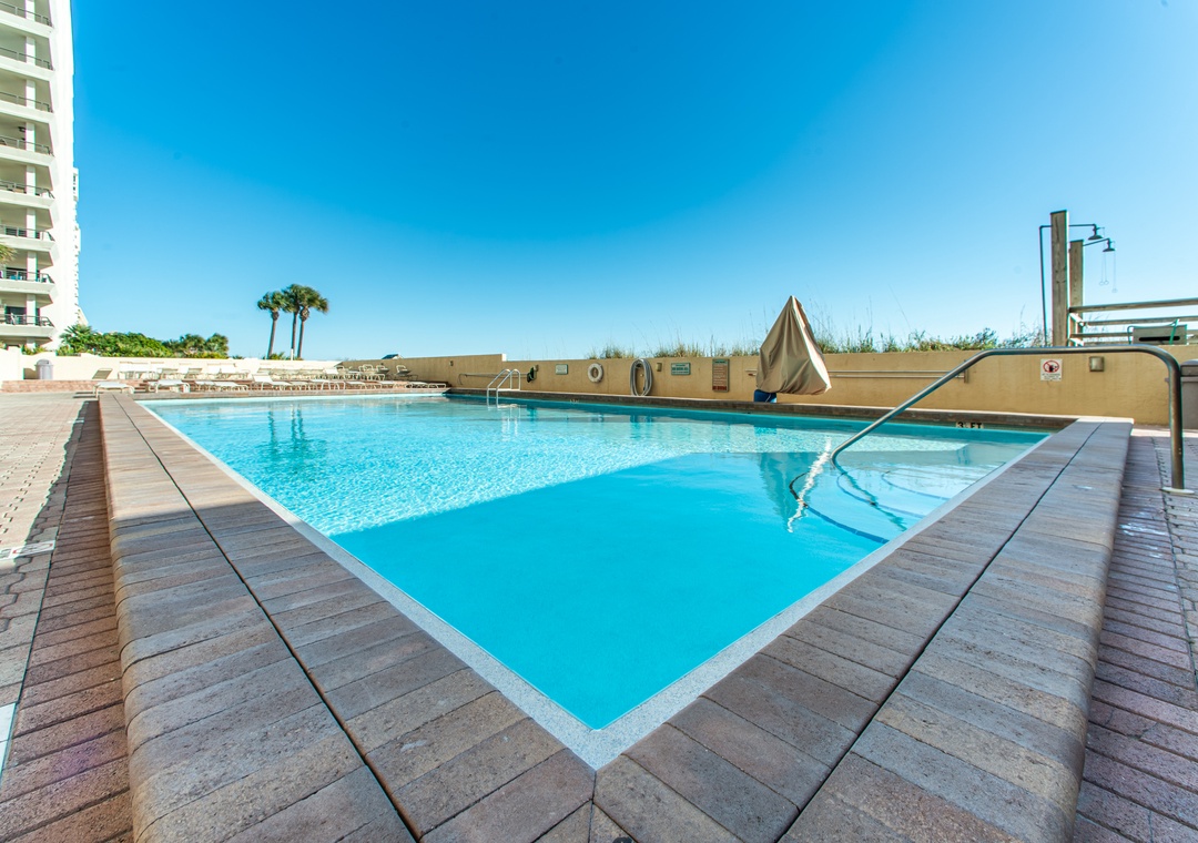 SunDestin pool