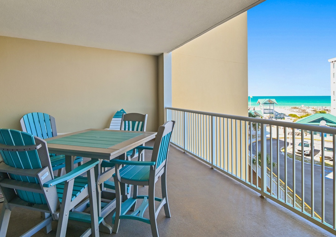 Azure #323 balcony