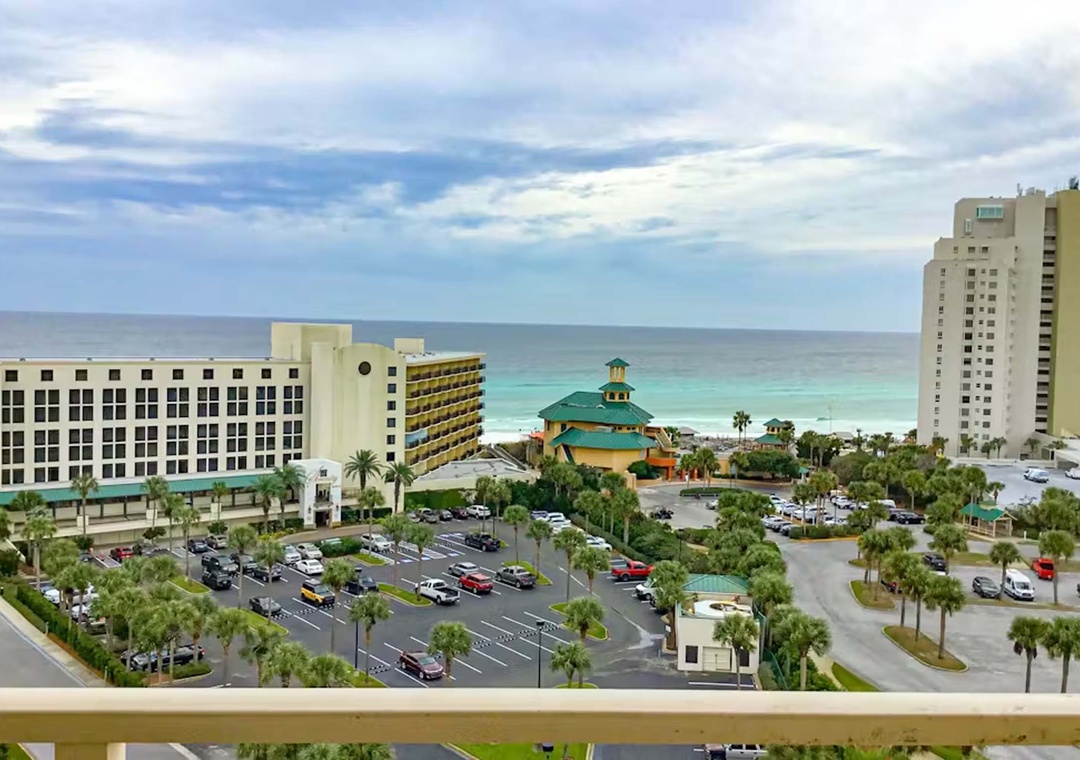 Beautiful Gulf views from the balcony