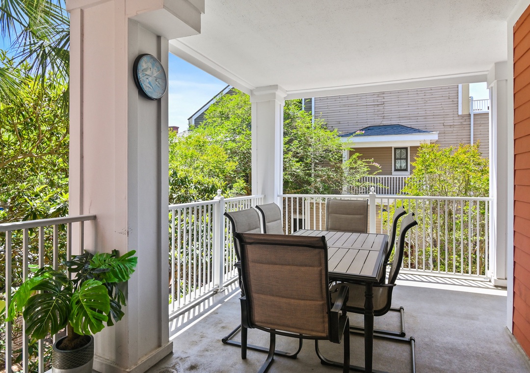 Market Street Inn 248- Beauty by the Bay balcony