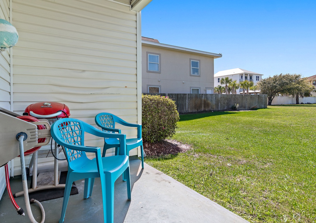 Summerhouse Townhomes #2- Changes in Attitude patio