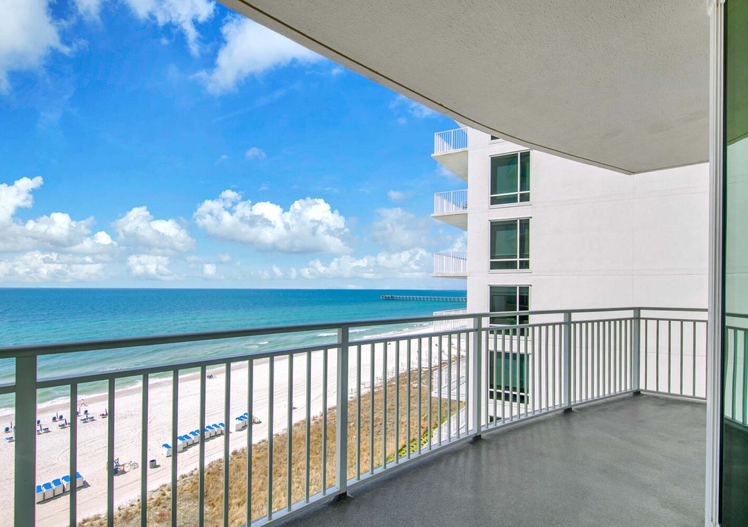Aqua Resort 711 Balcony