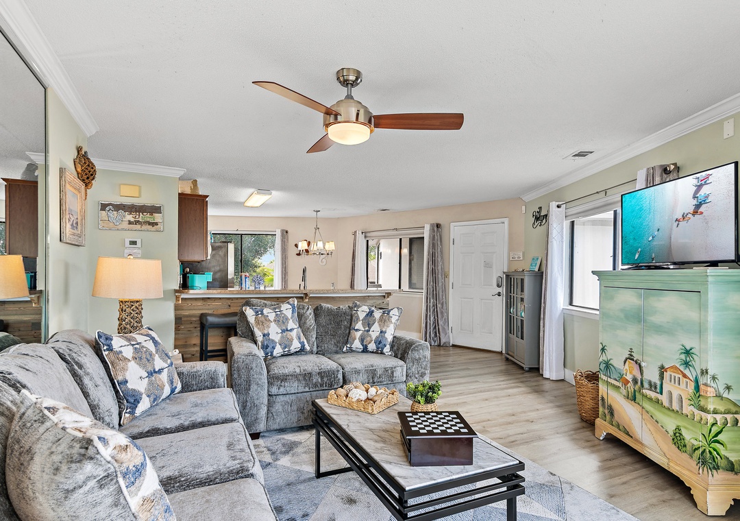 Open living space with plenty of room to relax