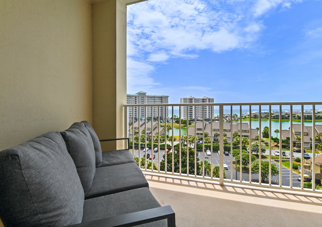 Ariel Dunes II 704 Balcony