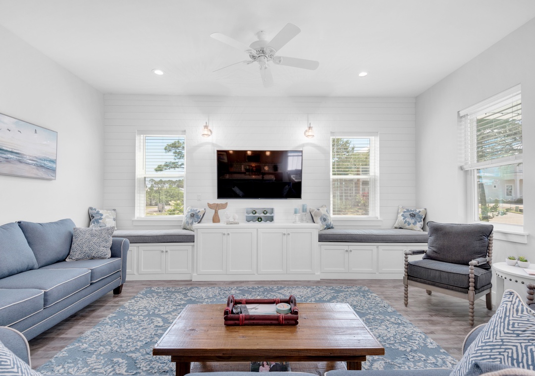 Large spacious living room with flat screen TV