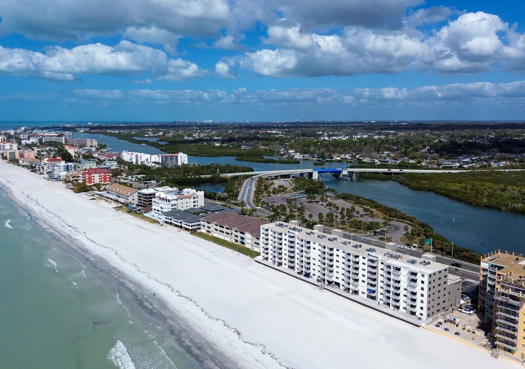 Gulf Shores - Directly on Indian Shores Beach