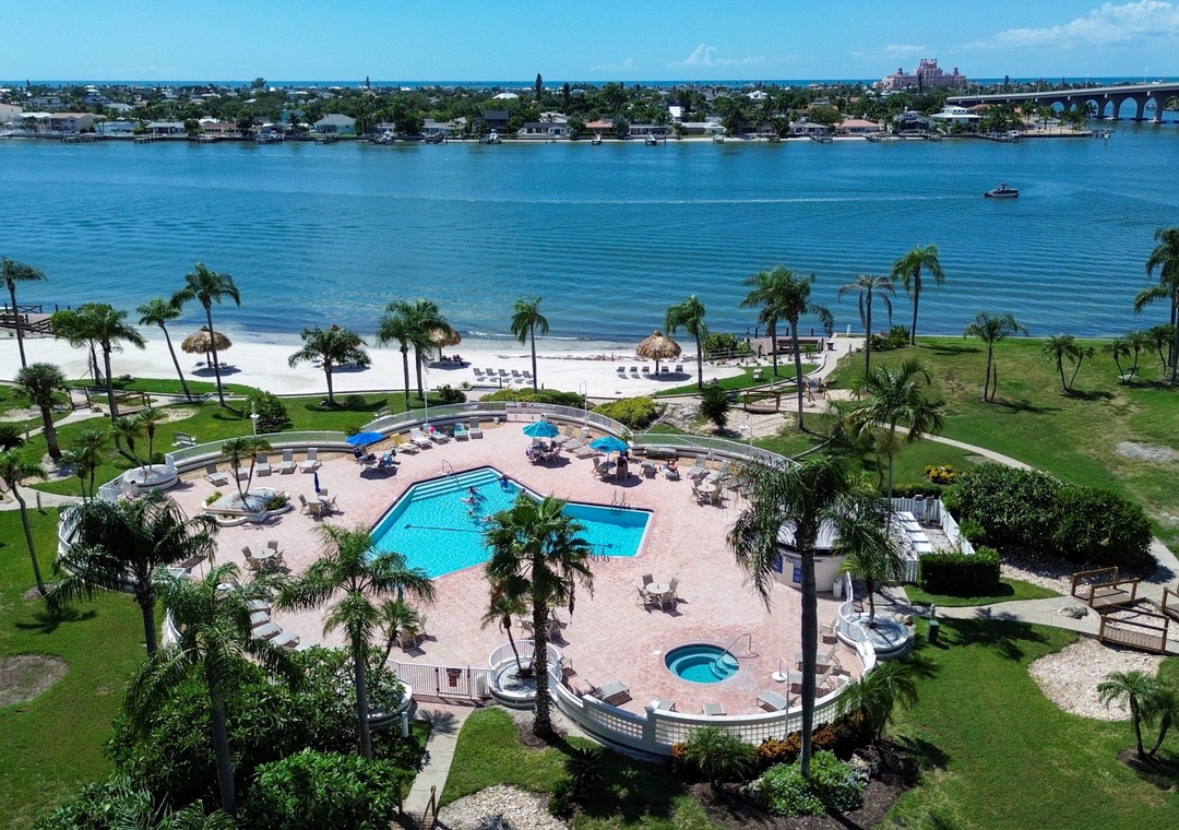 Bahia Vista 2 Pool Deck and Beach along the Intracoastal Waterway