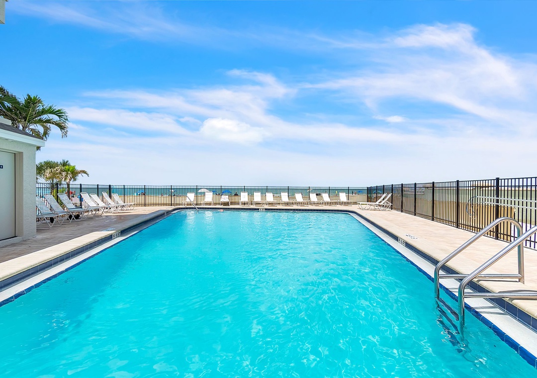 Heated Beachfront Pool at Seagate