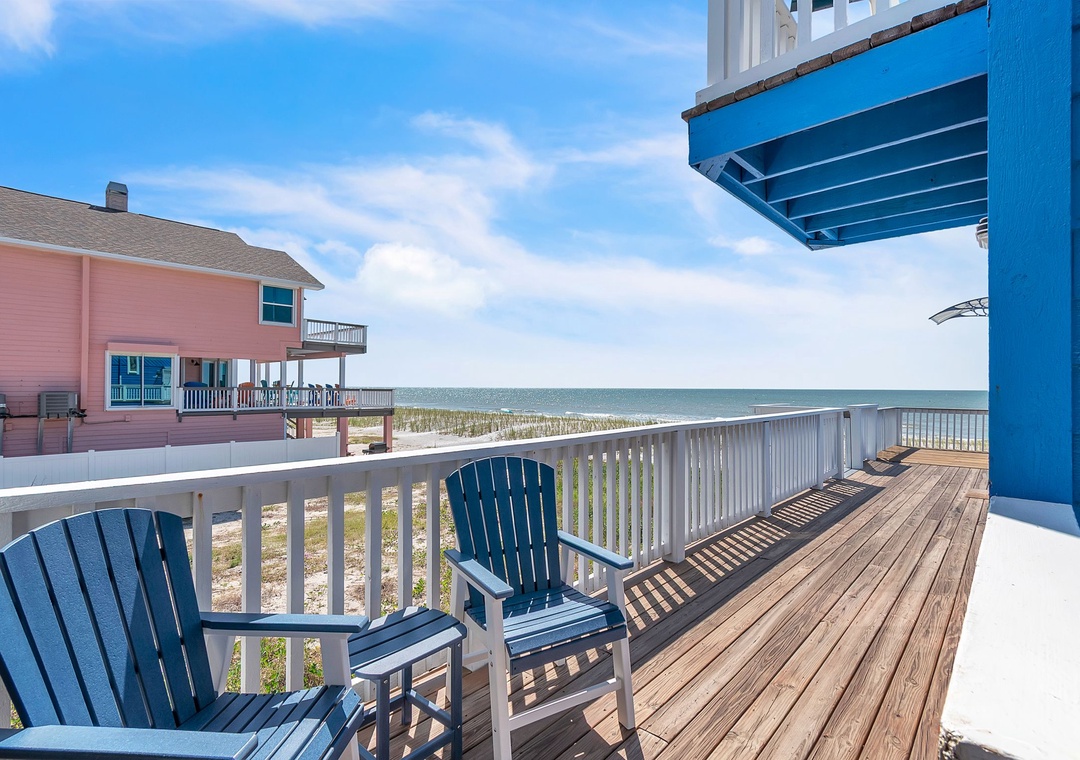 Spacious Deck Area with Gulf Views - Mid Level