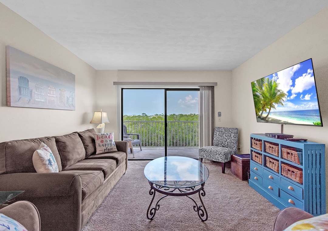 Bayshore Yacht & Tennis 205