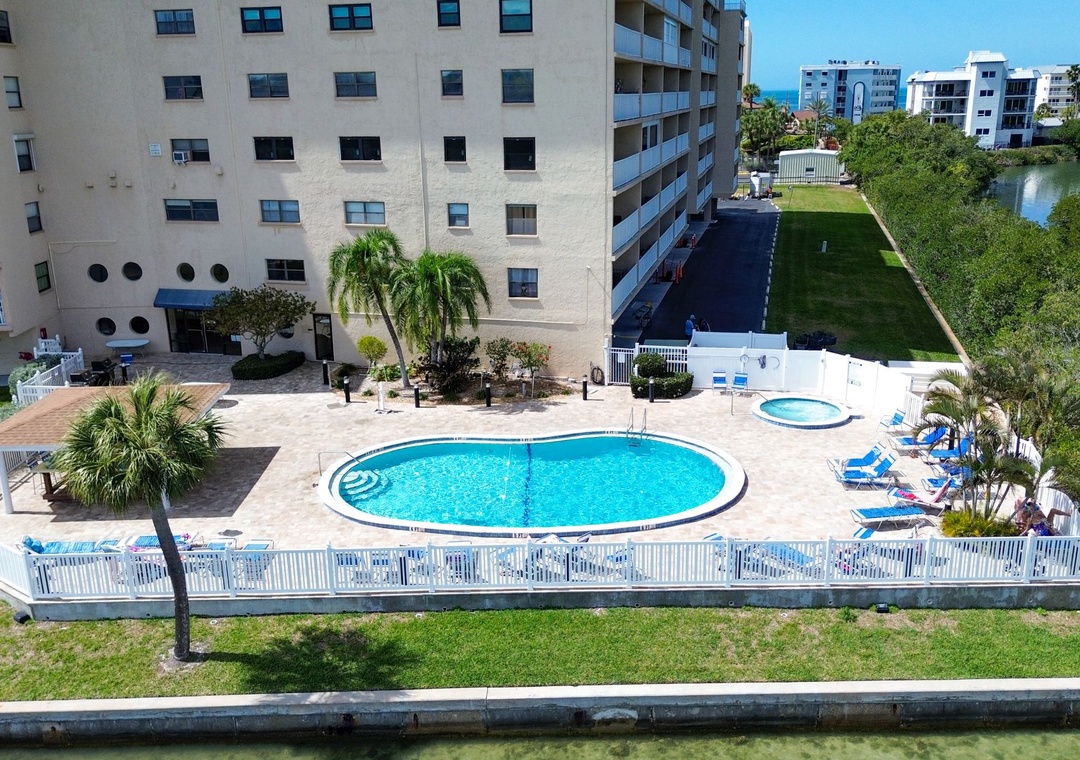 Bayshore Yacht and Tennis Club