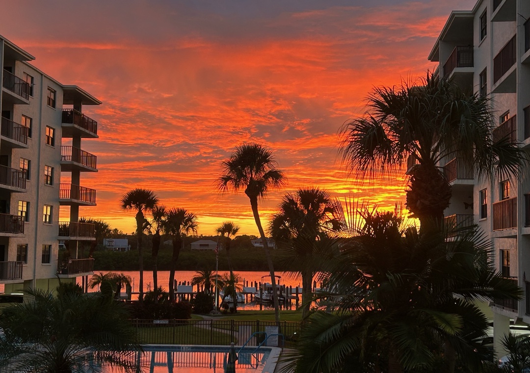 Beautiful Sunsets to Watch!