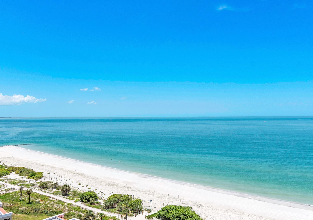 Incredible Beach Views - West Views