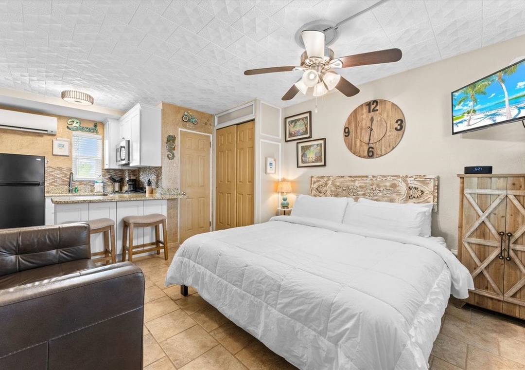 Tropic Terrace Suite 38