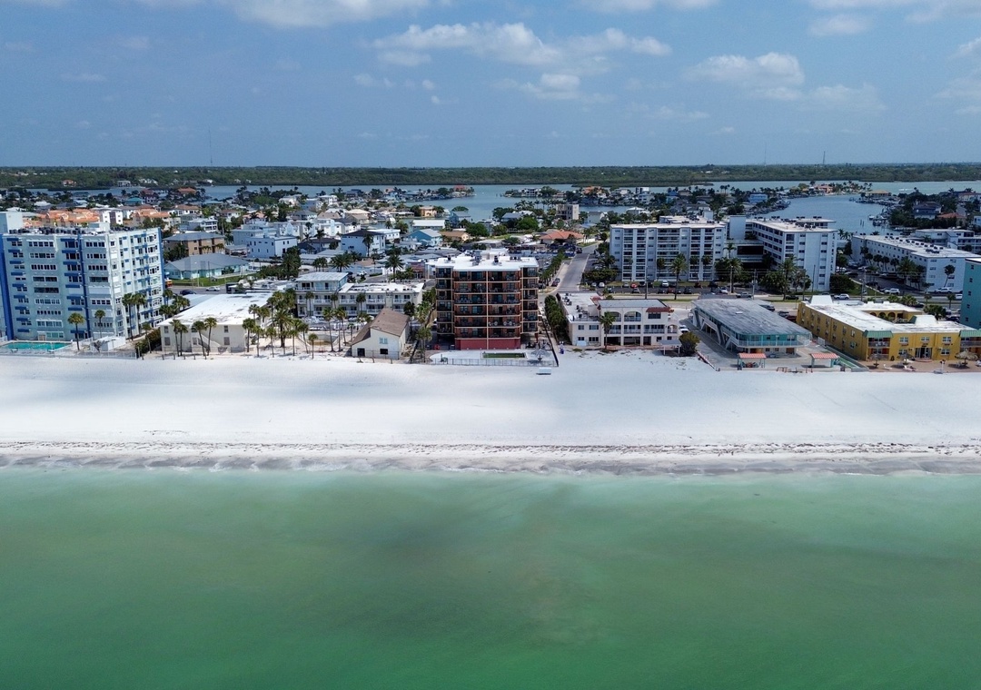 Emerald Isle - Directly on the Beach