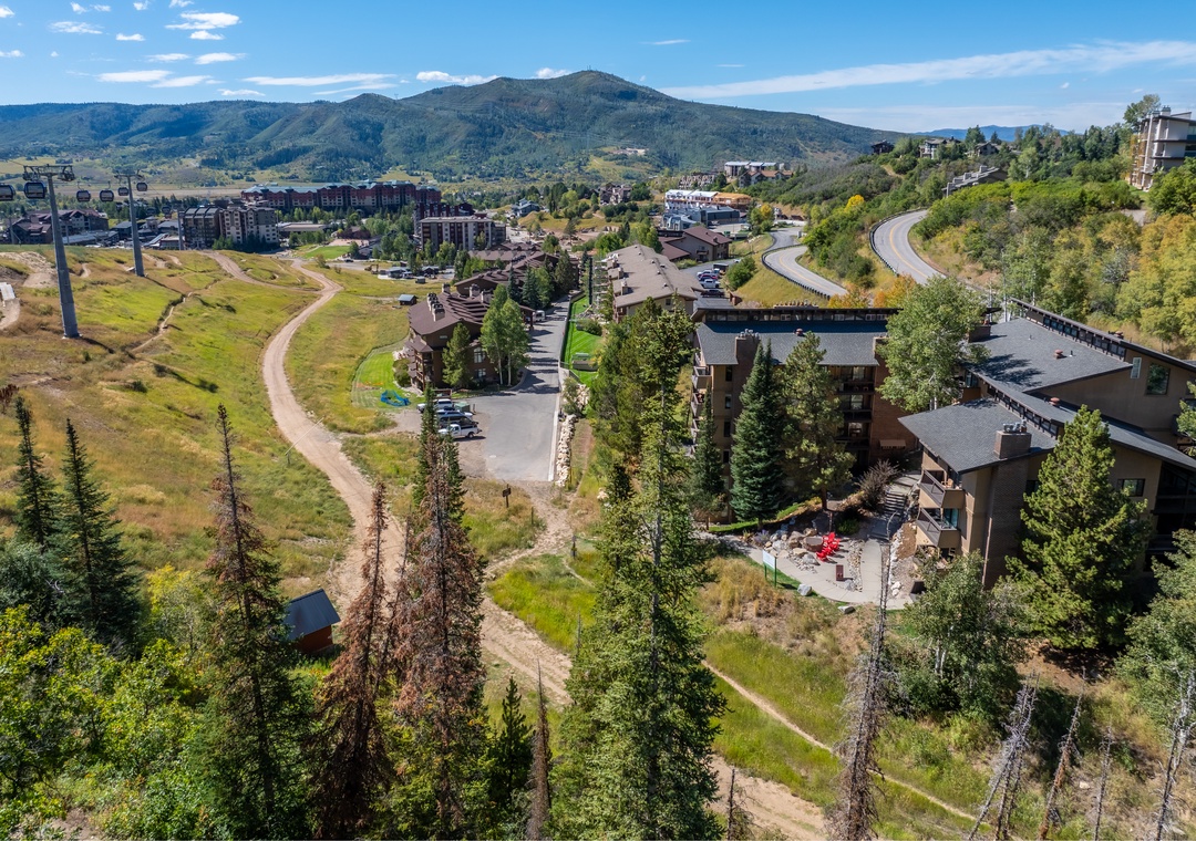 Storm Meadows East