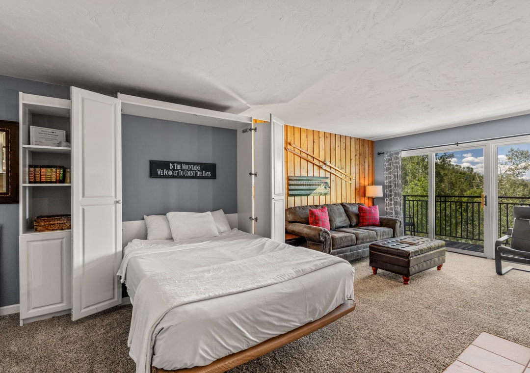 Sleeping & Living Space