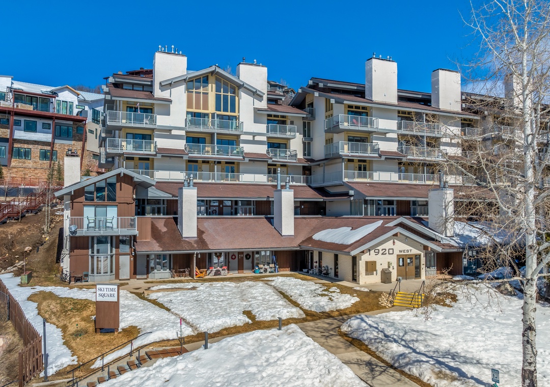 Ski Time Square Condominiums