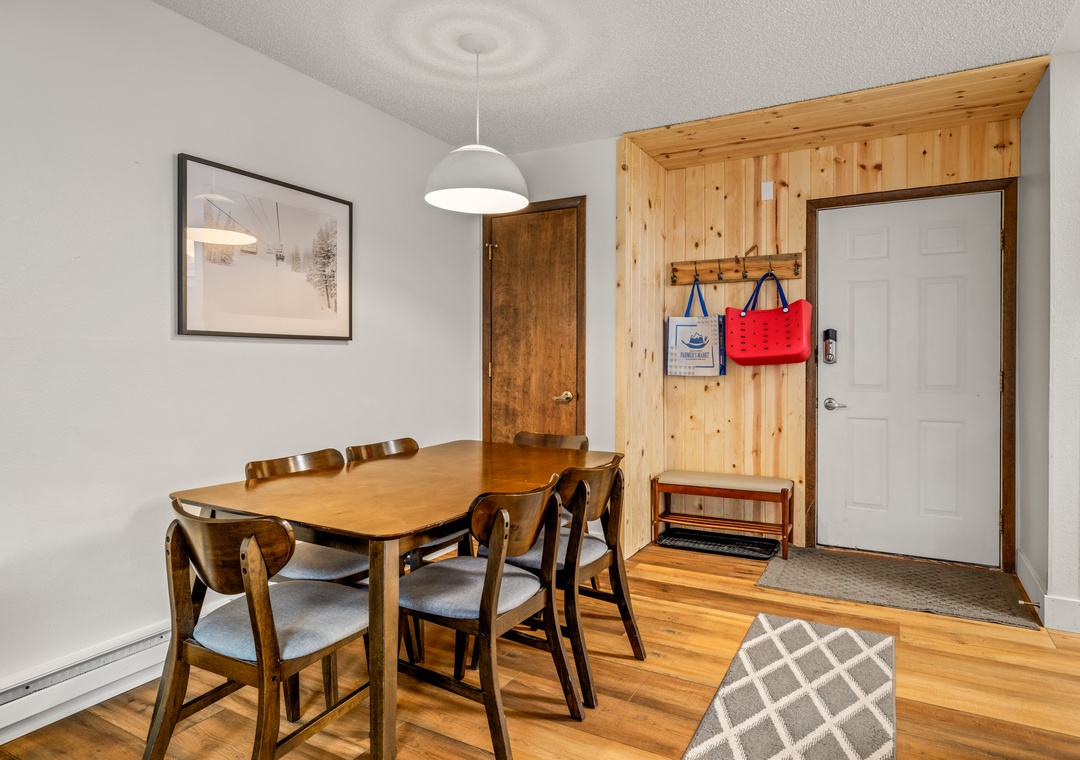 Dining and Entry