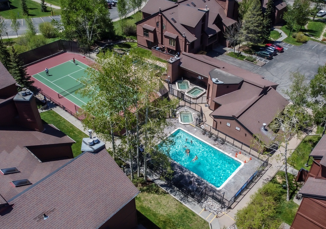 Tennis Court & Pool