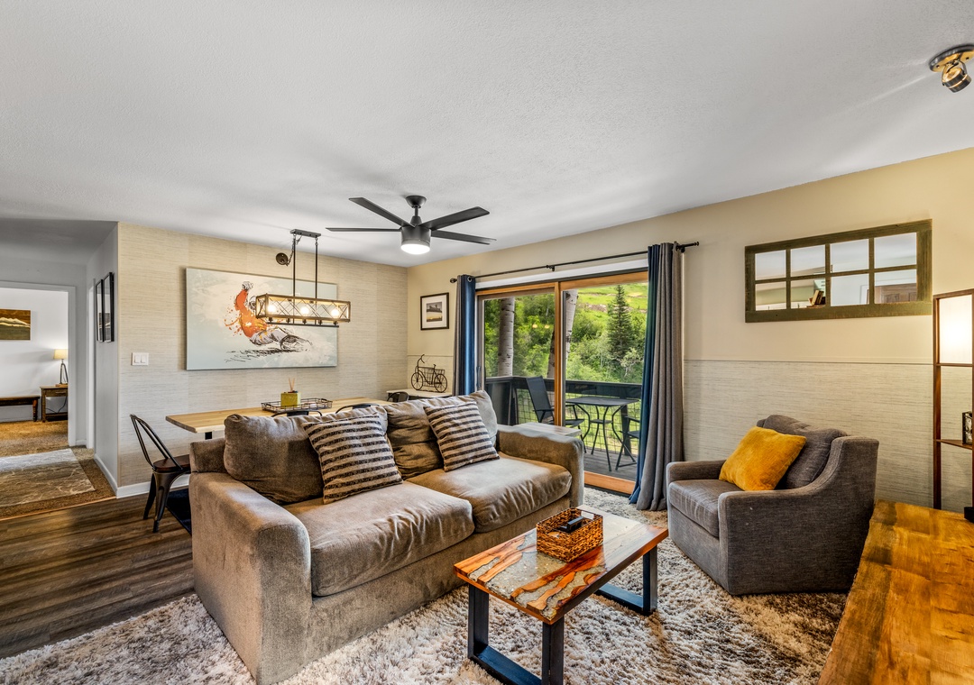 Living Area View to Exterior