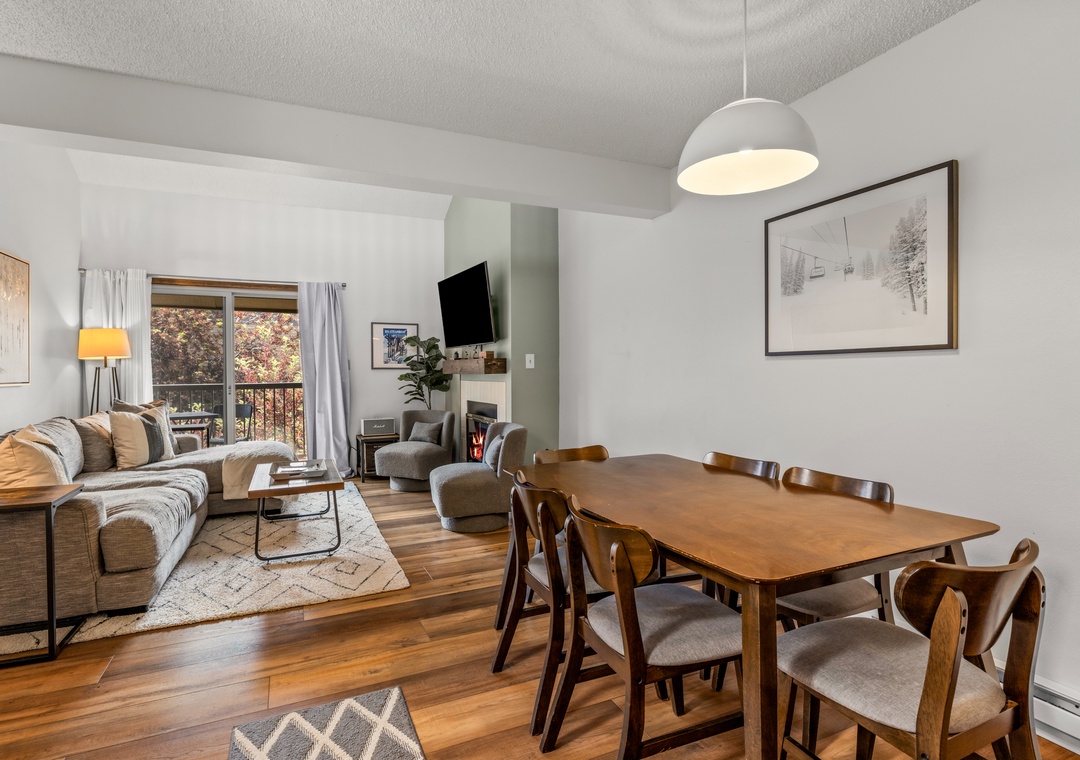 Dining Room Area