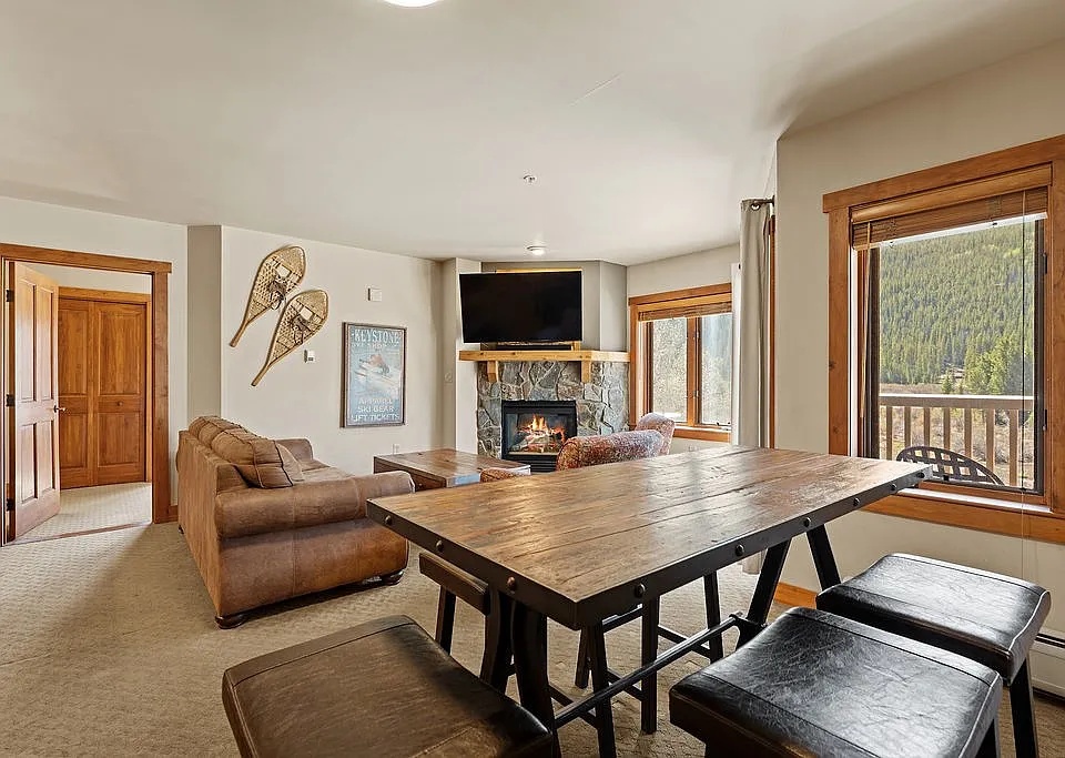 zillow_photo_04