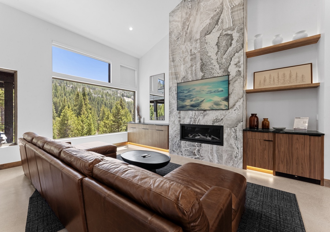 Ina's Way Townhomes, Unit B