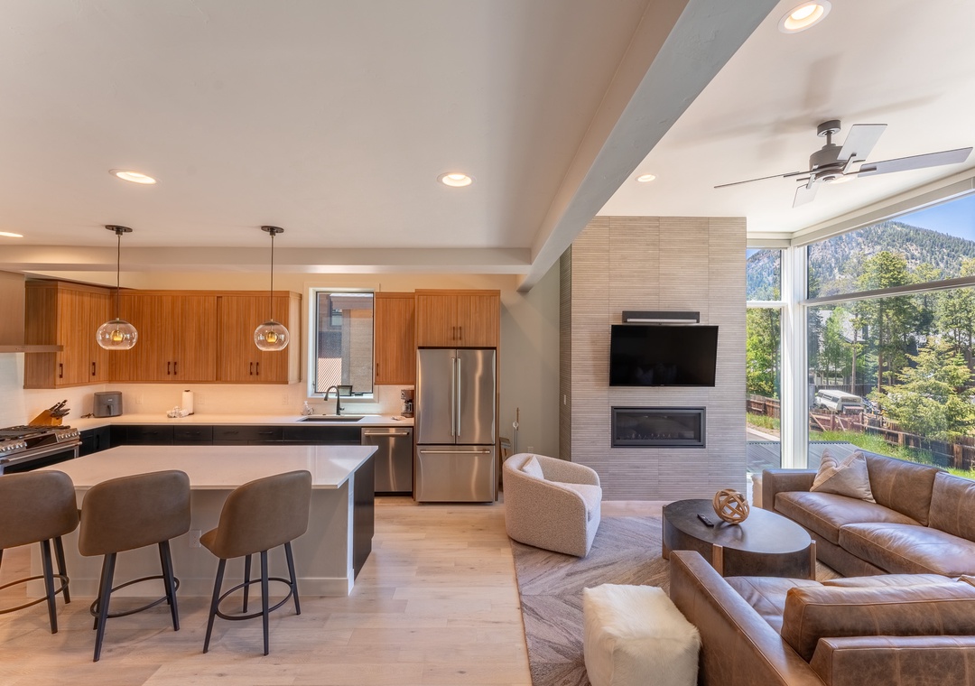 224 Frisco Aly Unit E : 2