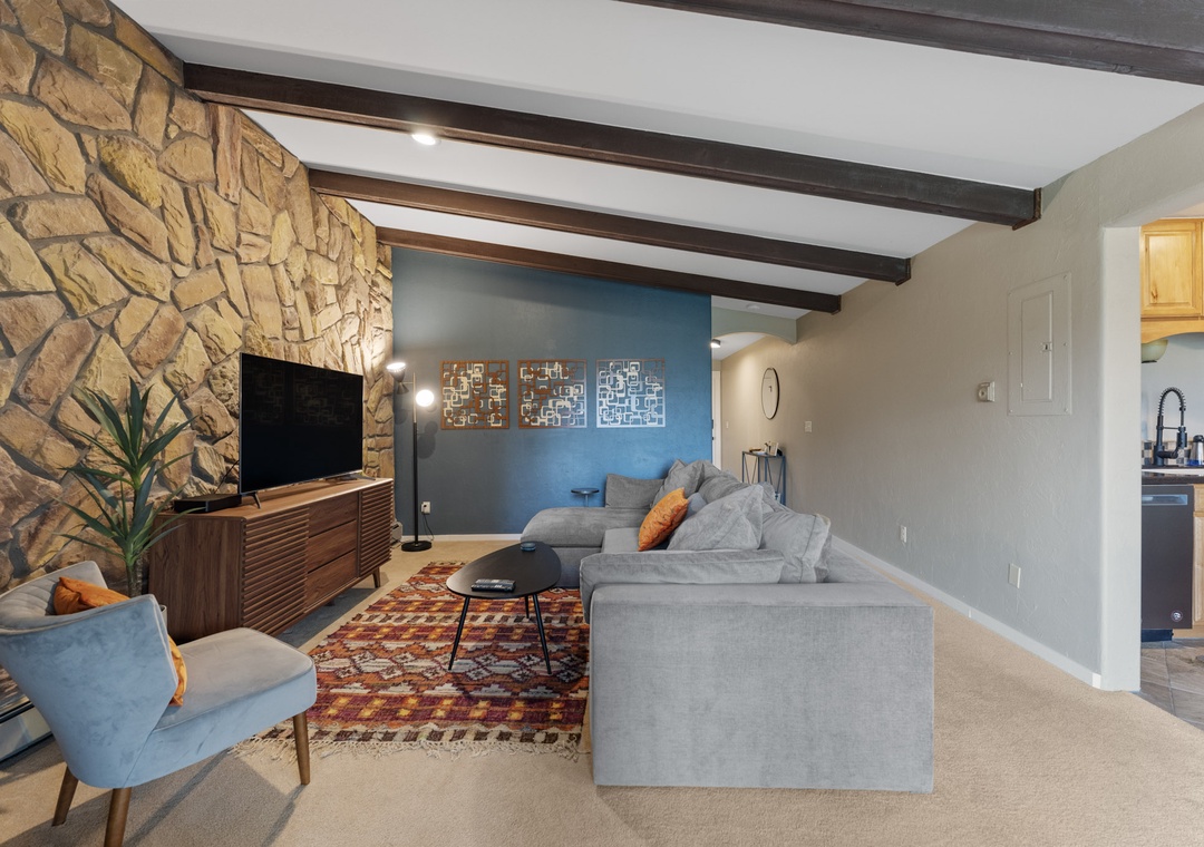 Lake Cliffe #307, Building A