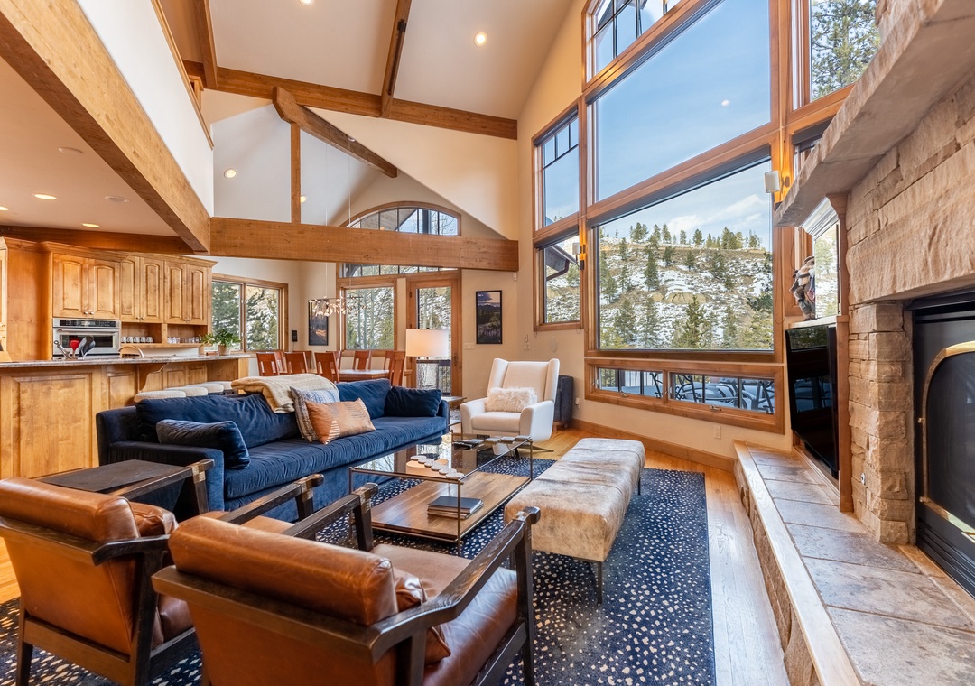 580 Elk Circle : 2