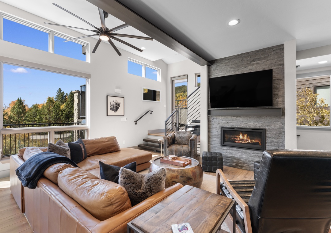 158 Caravelle Drive