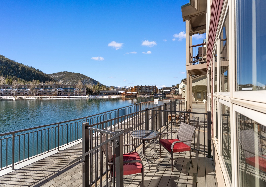 Sip your morning coffee on this waterfront balcony, where mountain views and serene lake waters create the perfect backdrop for relaxation.