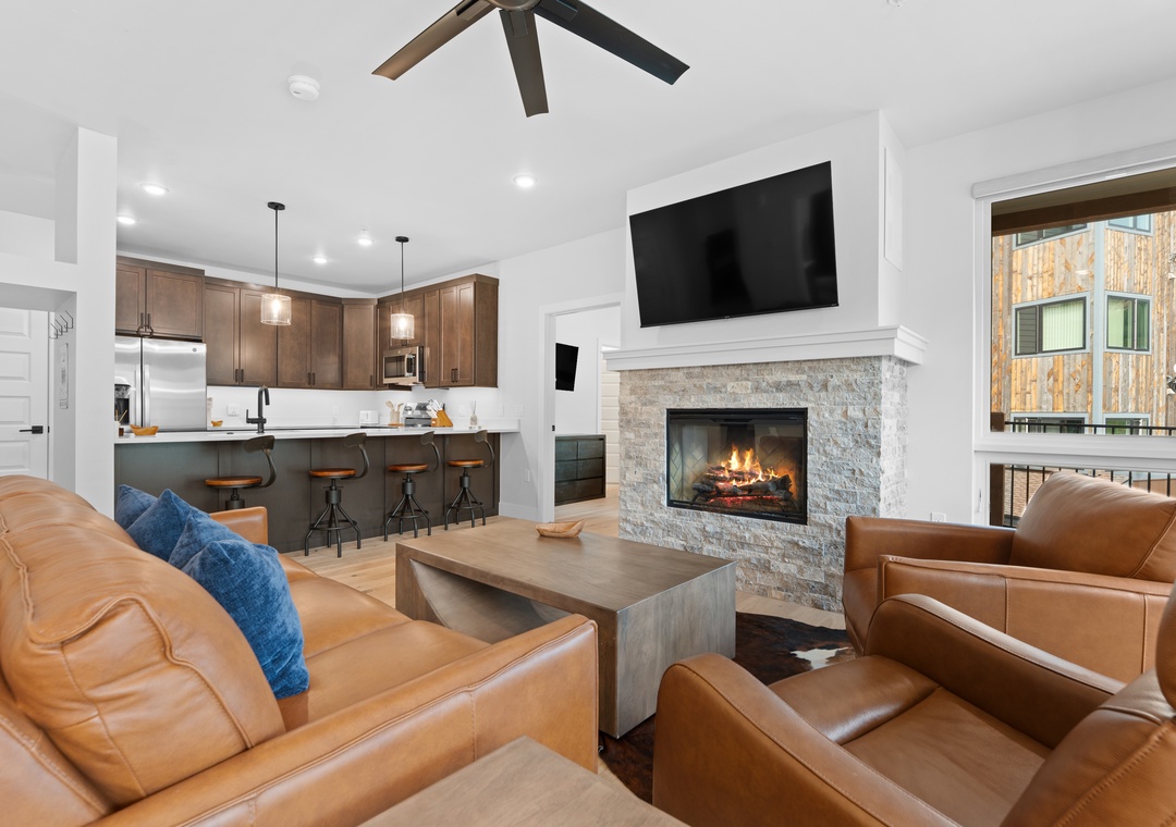Brightwood #201, Building 2