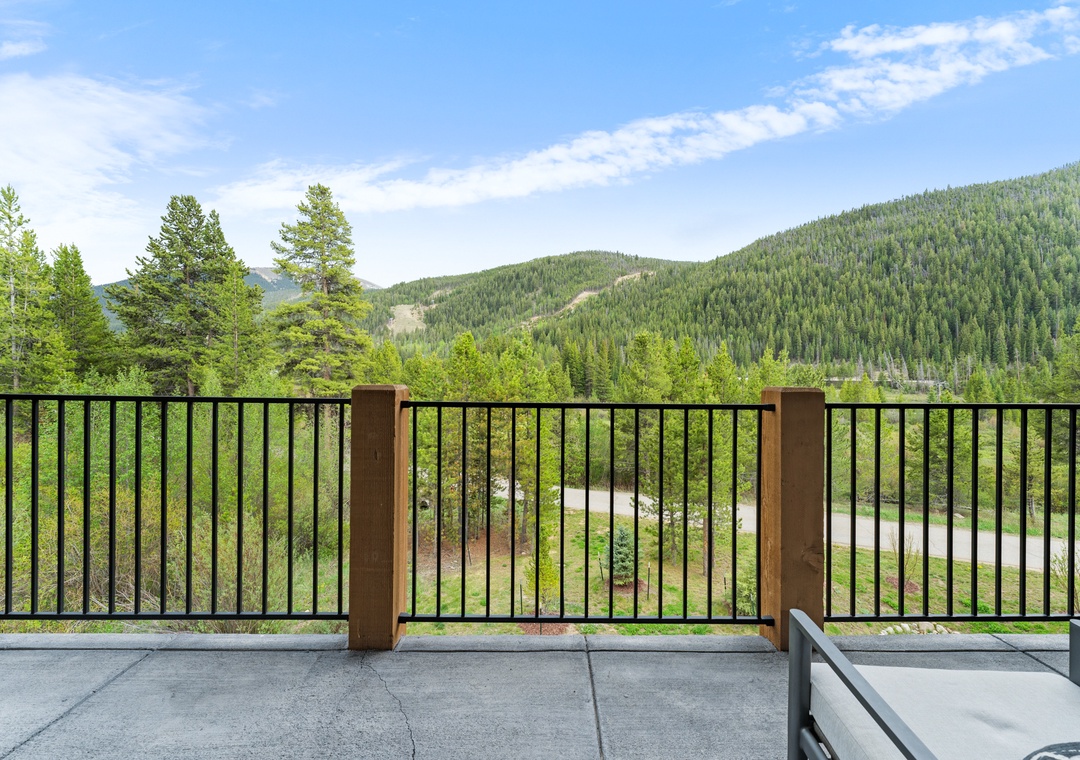 Unwind on your private balcony with breathtaking mountain and river views. The perfect spot for morning coffee or evening relaxation.