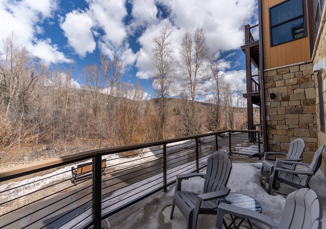 Settle into comfortable chairs on your private terrace and soak in stunning mountain views while breathing the crisp, fresh air.