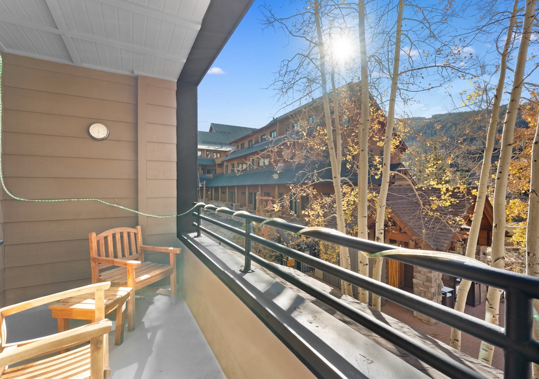 Step onto your private balcony and take in the stunning mountain vistas framed by golden aspens. The crisp alpine air and cozy seating invite you to unwind and soak up the peaceful beauty of your surroundings.