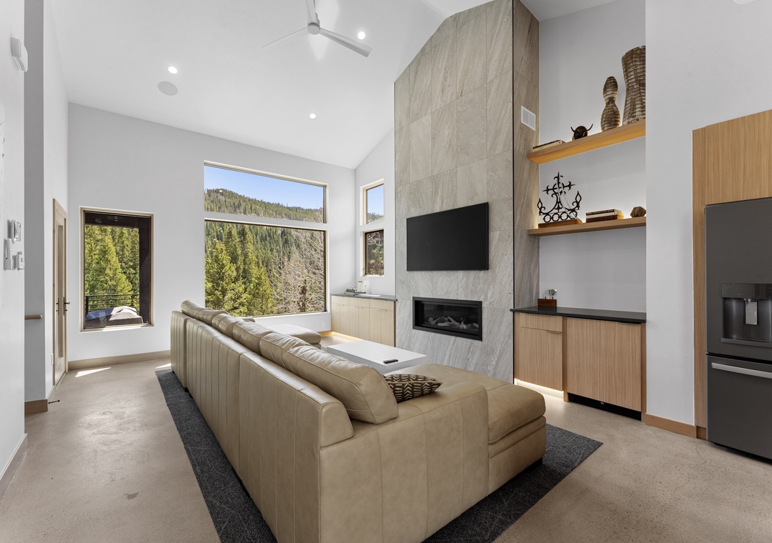 Ina's Way Townhomes, Unit A