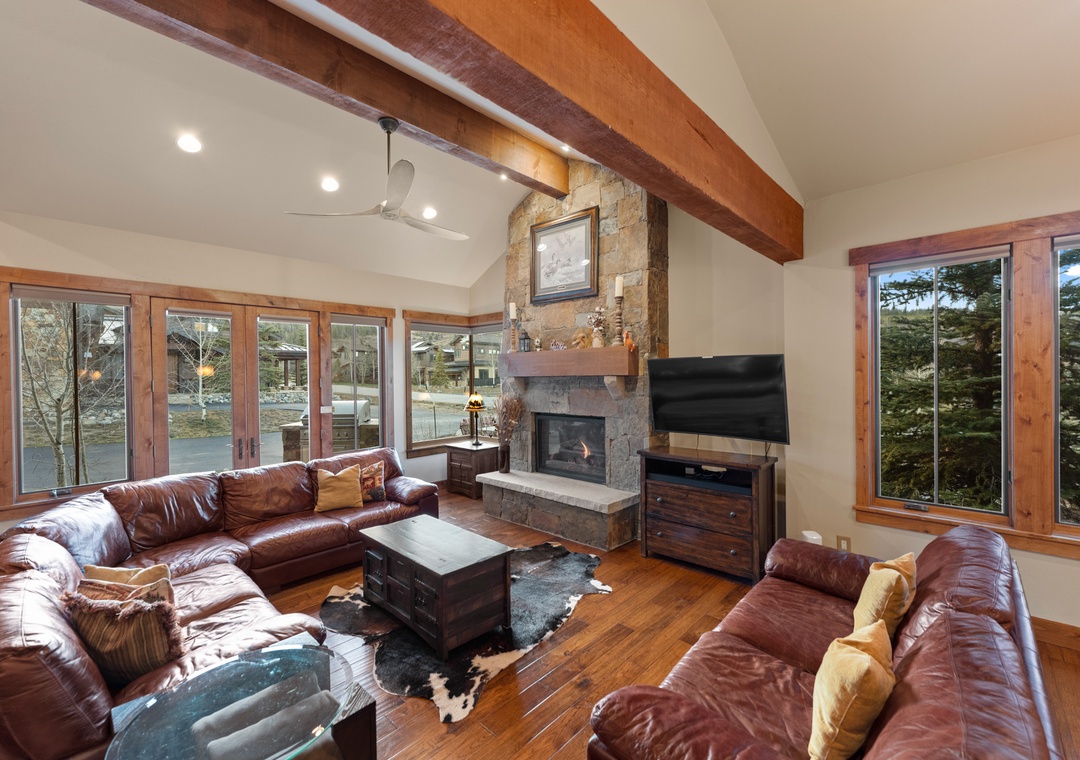 312 Shores Lane : 2