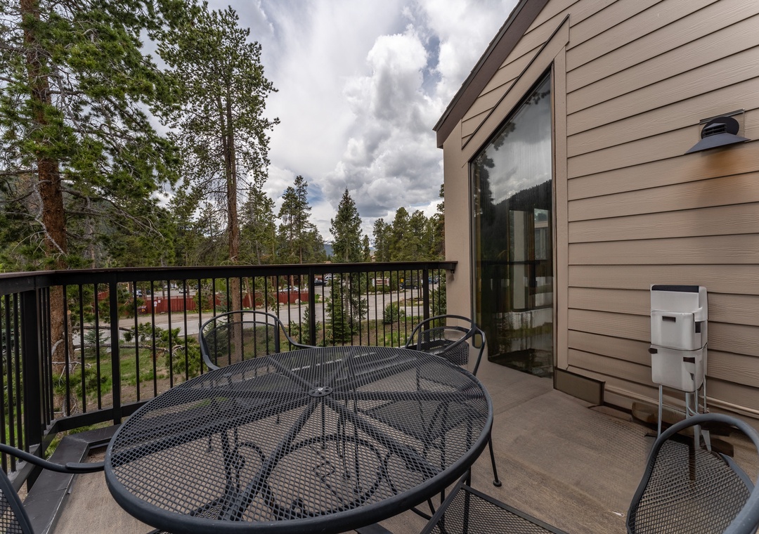 Unwind on your private balcony with mountain forest views, perfect for morning coffee or evening conversations at this peaceful retreat.