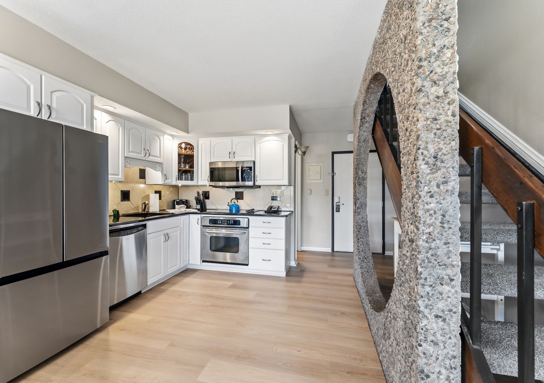 Kitchen Full View