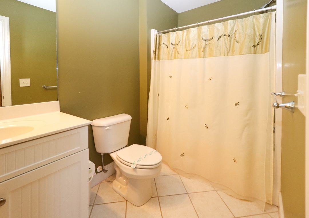 Full Bathroom