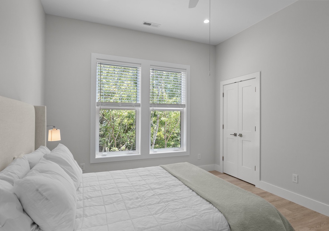 Queen Bedroom