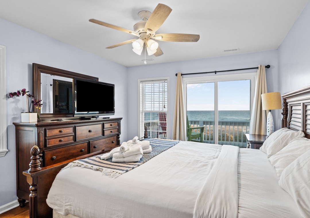 King Master Suite with Oceanview's