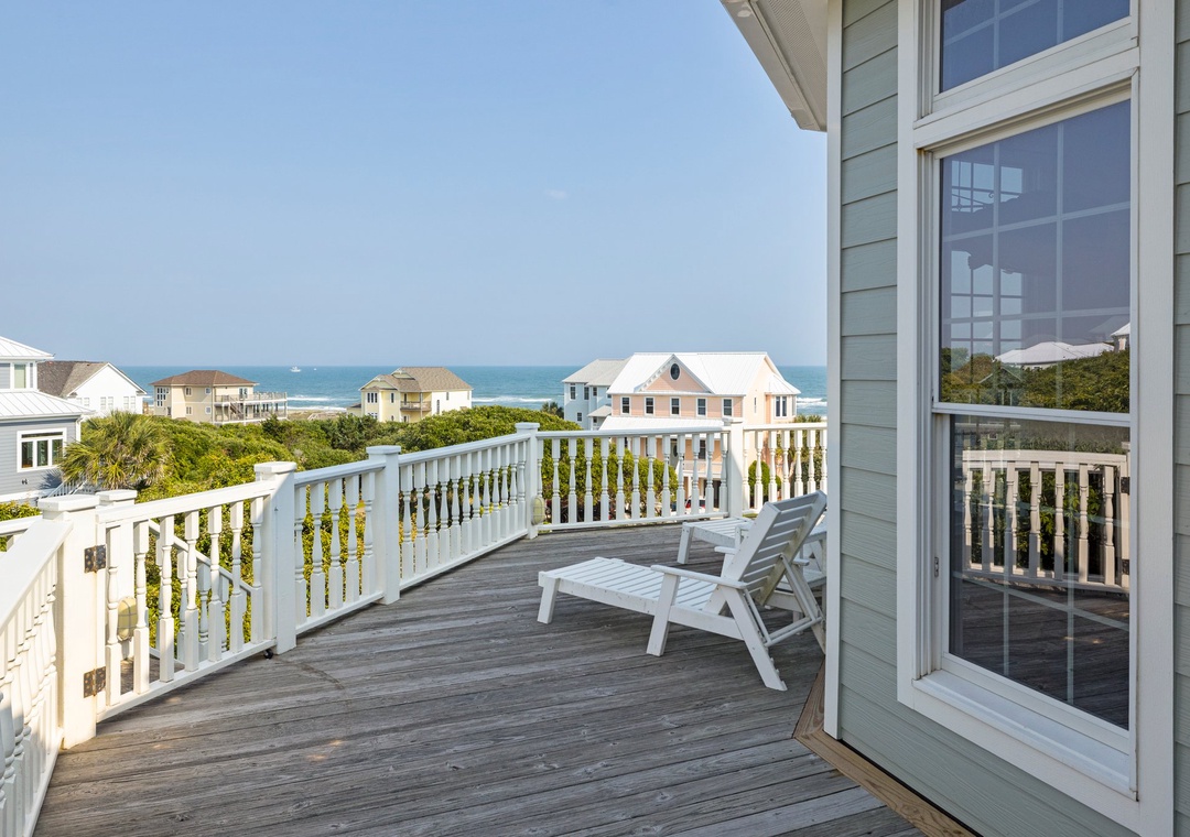 Top Floor Deck
